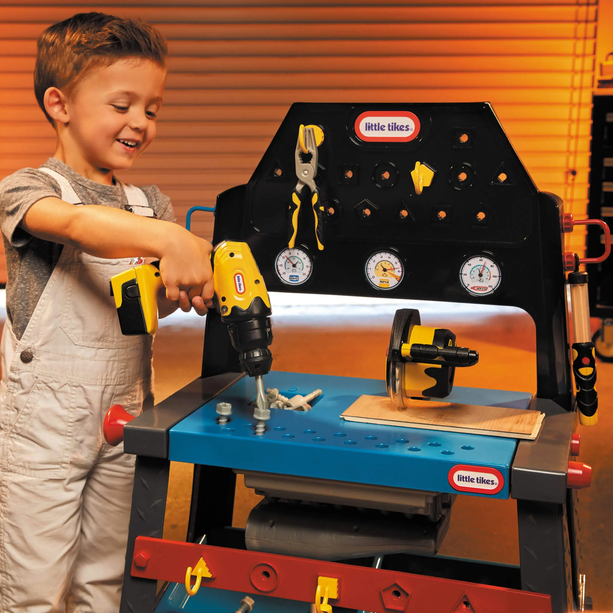 2-in-1 Buildin' to Learn Motor & Wood Shop, Dual-Sided Play with 50  Accessories
