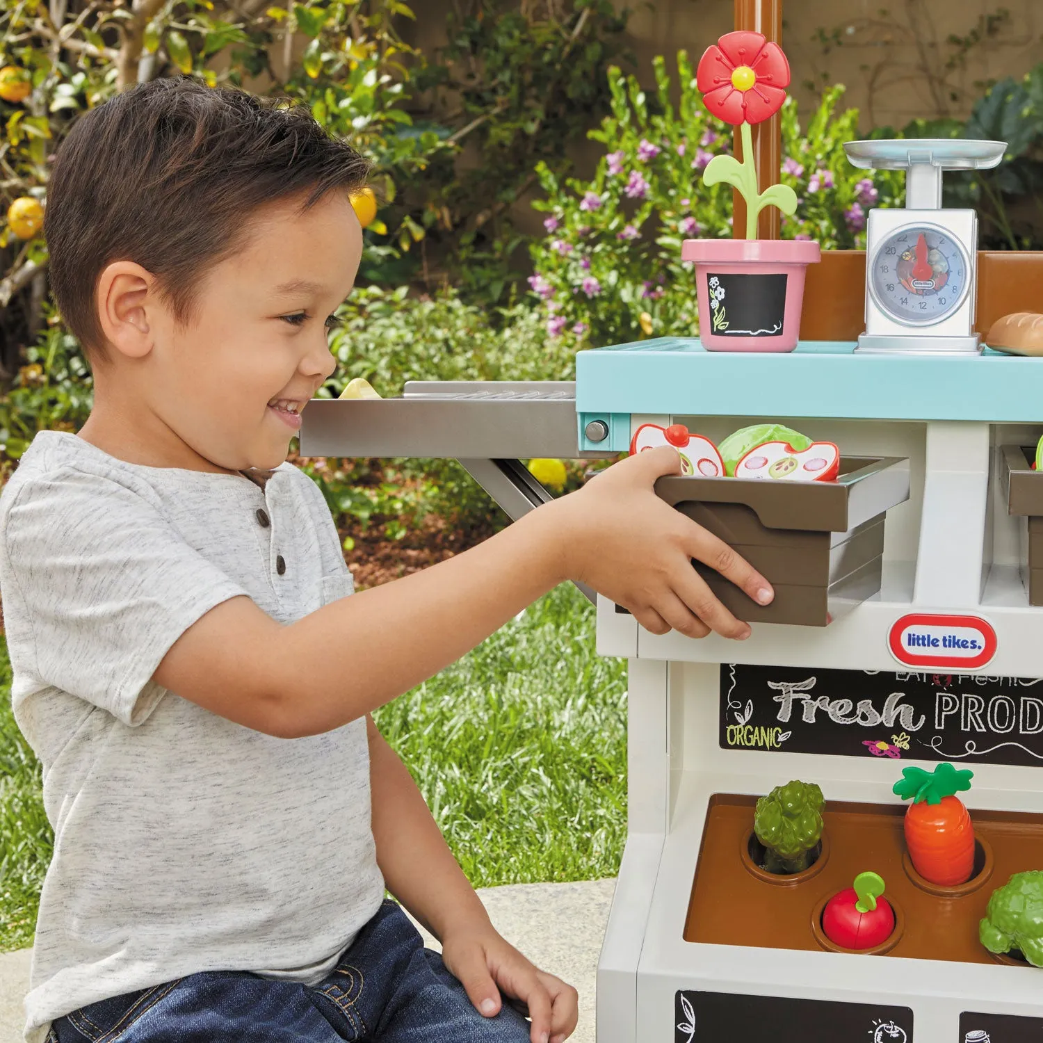 3-in-1 Garden to Table Market - Gardening Playset with 30  Accessories