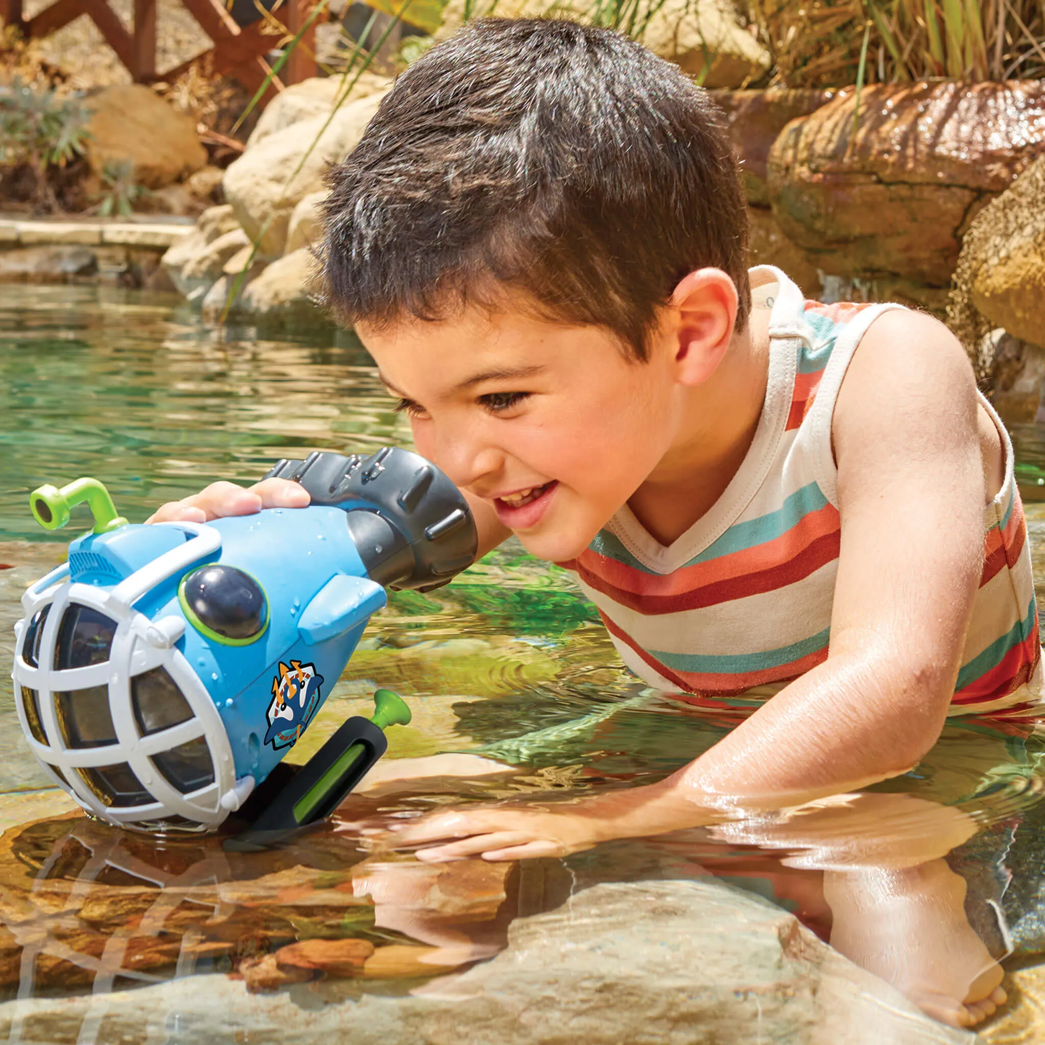 Big Adventures Sea View Submarine with Underwater Viewer, Sprayer & Sifting Net
