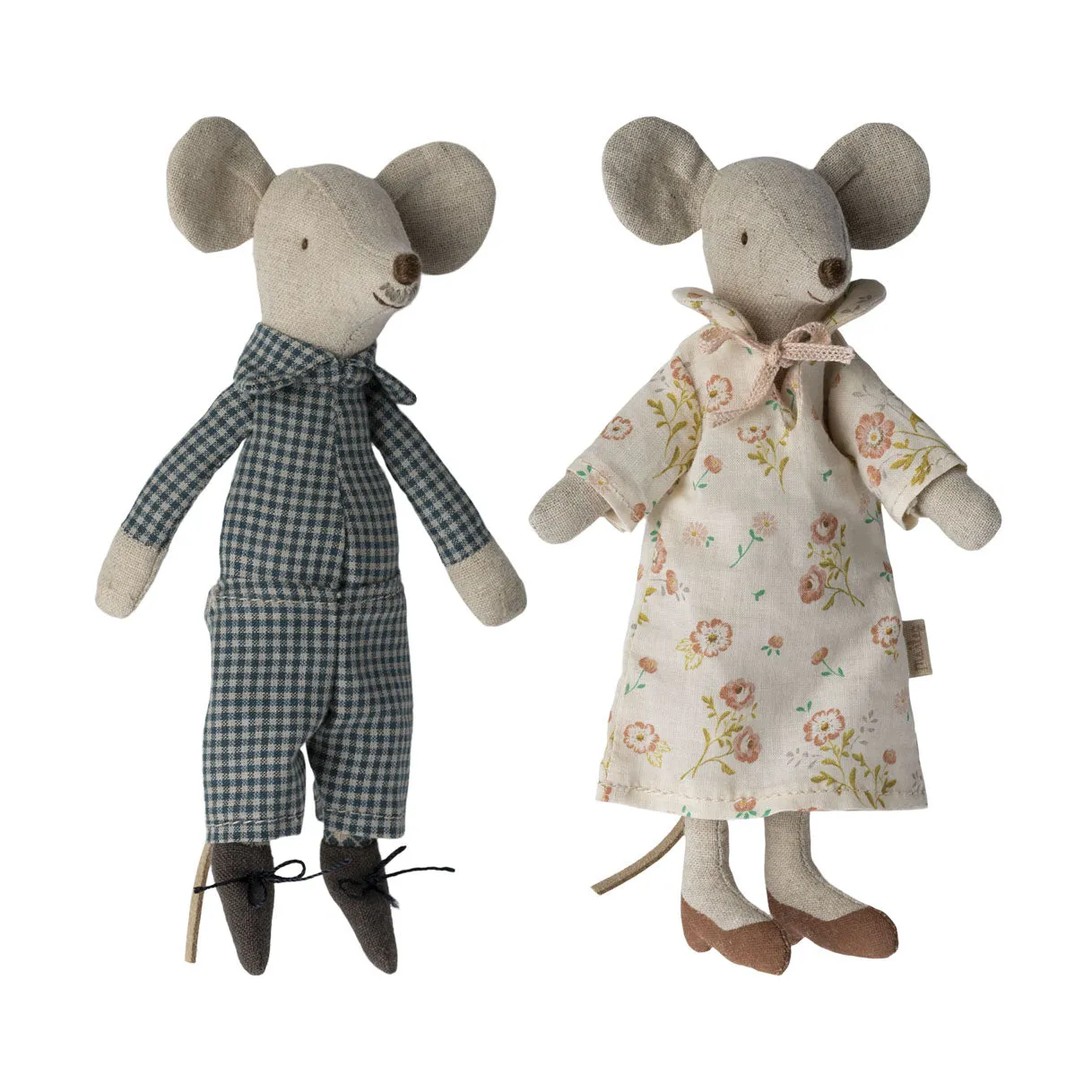 Grandma and Grandpa Mice in Cigarbox
