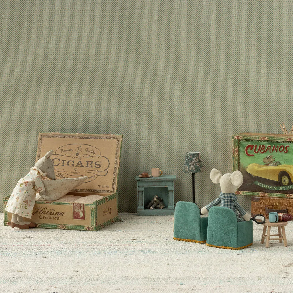 Grandma and Grandpa Mice in Cigarbox
