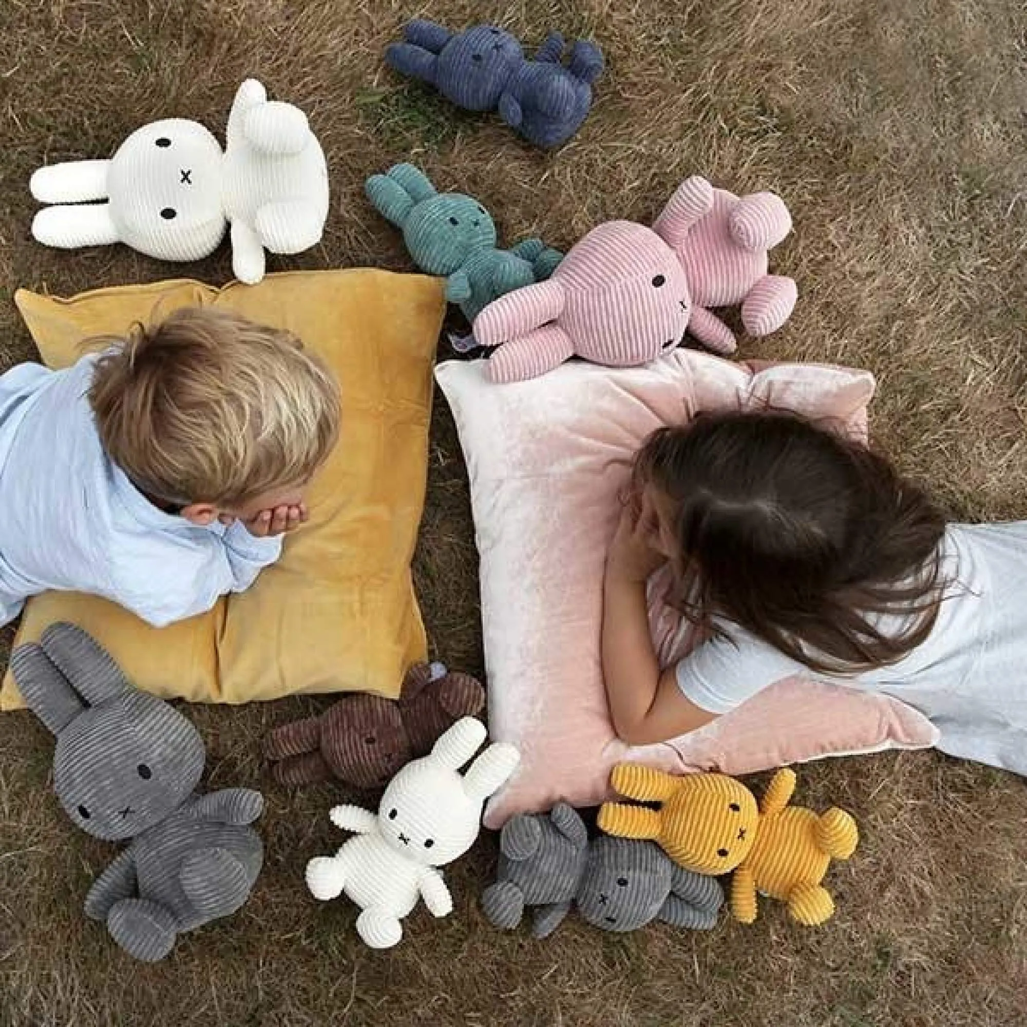 Plush MIFFY Sitting Corduroy 9" Off White