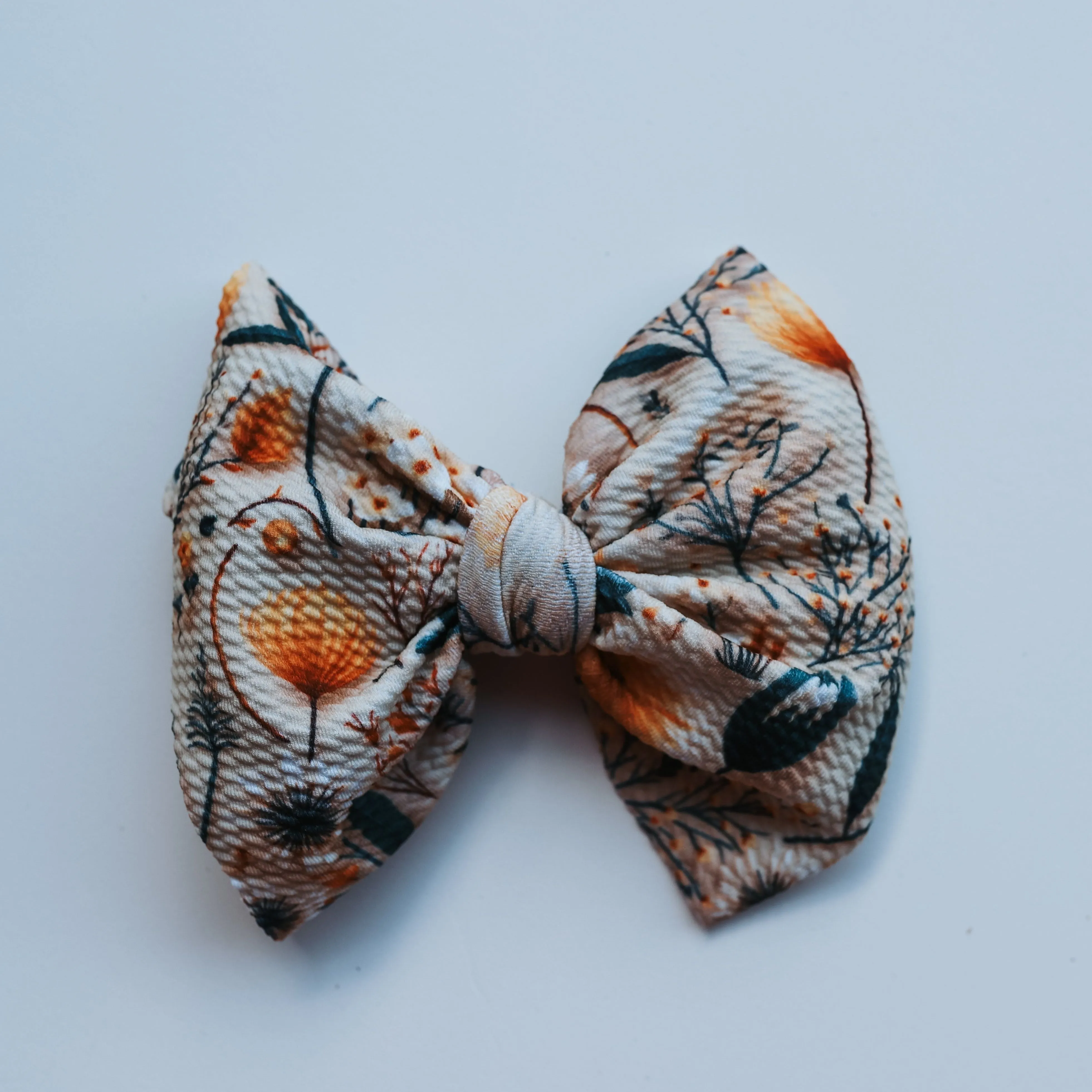 Winter Dandelion Bow